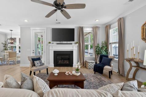 386 Oak Park Street Summerville SC 29486