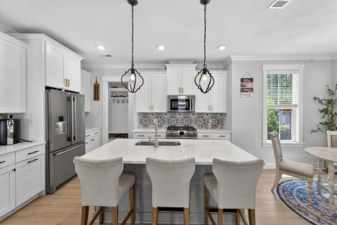386 Oak Park Street Summerville SC 29486