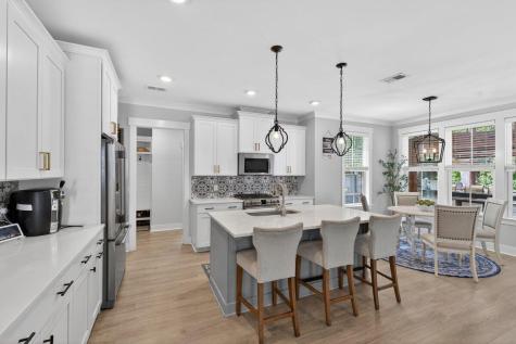 386 Oak Park Street Summerville SC 29486