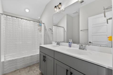 386 Oak Park Street Summerville SC 29486
