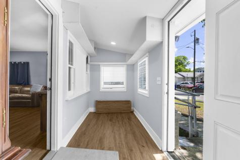 1938 English Street North Charleston SC 29405