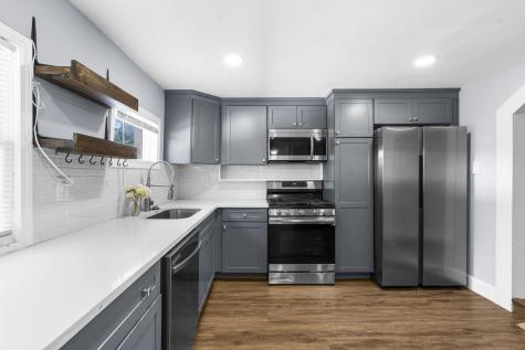 1938 English Street North Charleston SC 29405
