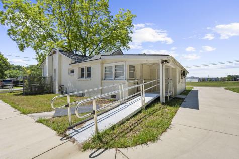 1938 English Street North Charleston SC 29405