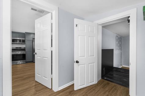 1938 English Street North Charleston SC 29405