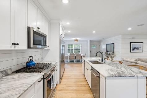 1010 Lansing Drive Mount Pleasant SC 29464