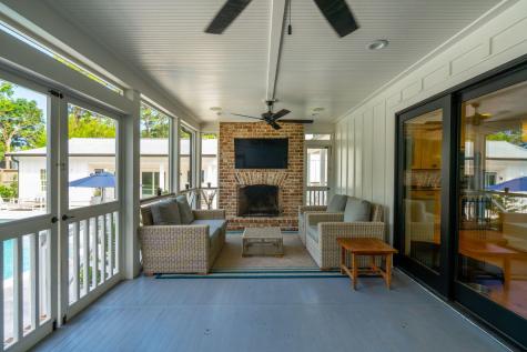 1010 Lansing Drive Mount Pleasant SC 29464