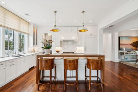 74 Halsey Boulevard Charleston SC 29401