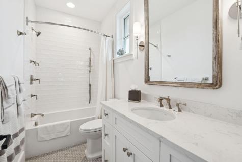 74 Halsey Boulevard Charleston SC 29401