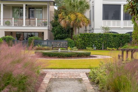74 Halsey Boulevard Charleston SC 29401