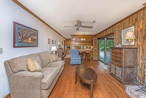 1870 Rugby Lane Charleston SC 29407