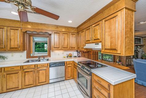 1870 Rugby Lane Charleston SC 29407