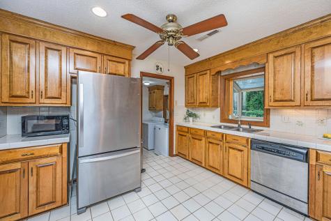1870 Rugby Lane Charleston SC 29407