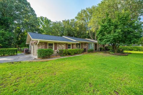 1870 Rugby Lane Charleston SC 29407