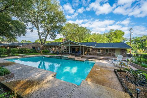 1870 Rugby Lane Charleston SC 29407