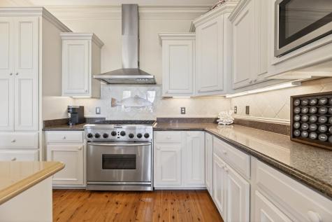 4254 Faber Place Drive North Charleston SC 29405
