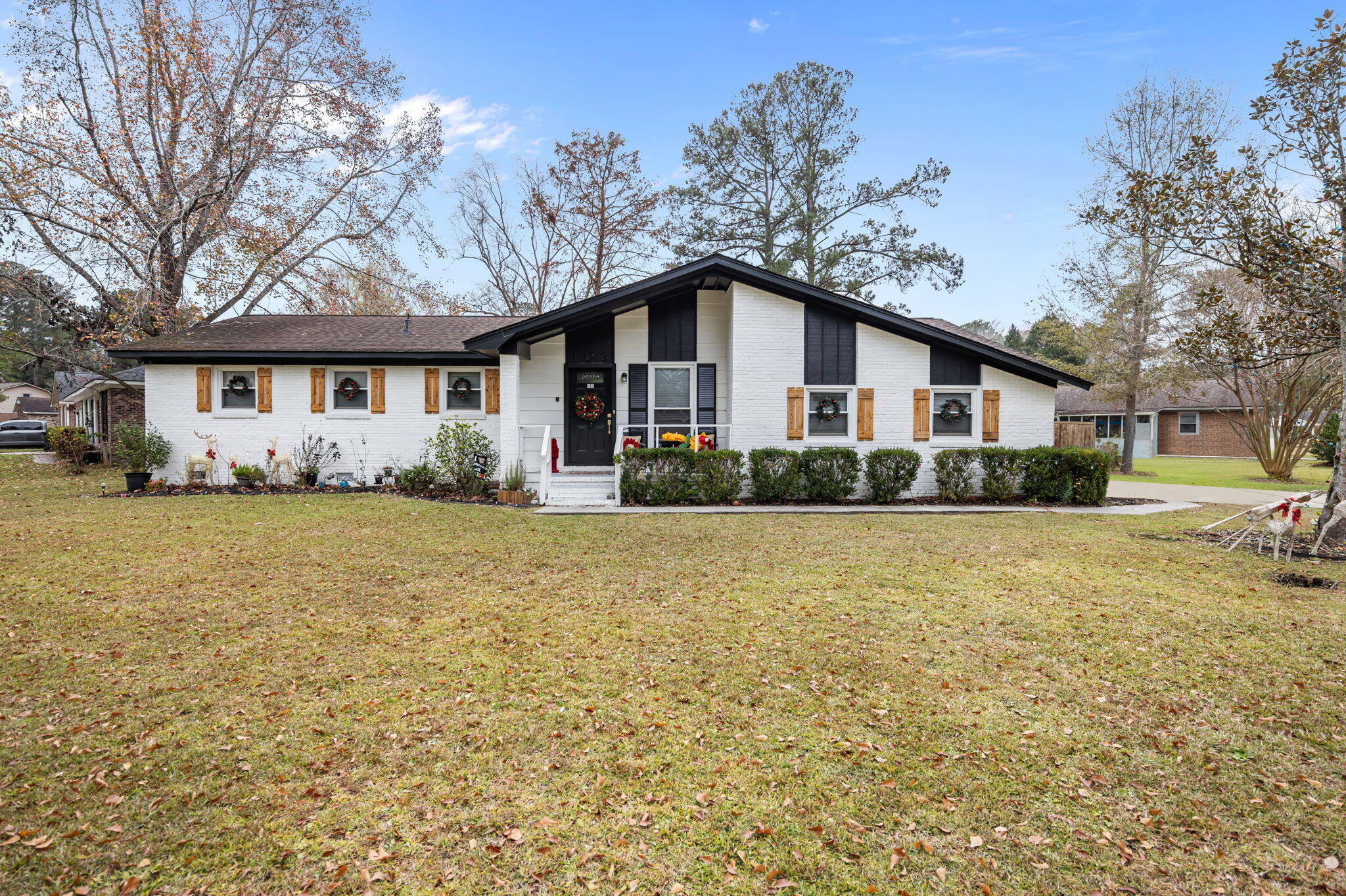 103 Clubhouse Road Summerville SC 29483