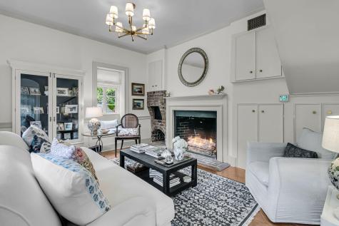 55 Laurens Street Charleston SC 29401