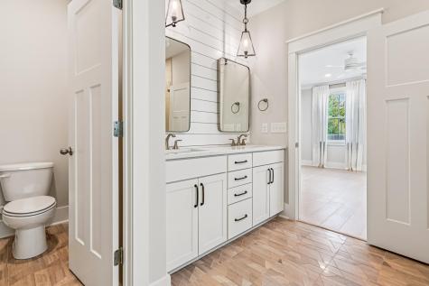 1009 Oak Bluff Avenue Charleston SC 29492
