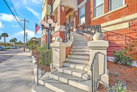 55 Ashley Avenue Charleston SC 29401