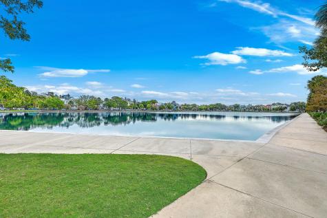 55 Ashley Avenue Charleston SC 29401