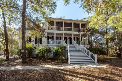 6976 Maybank Highway Wadmalaw Island SC 29487