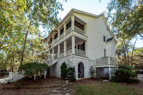 6976 Maybank Highway Wadmalaw Island SC 29487