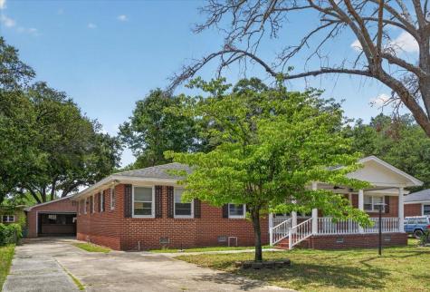 4761 Farmal Street North Charleston SC 29405
