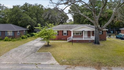4761 Farmal Street North Charleston SC 29405