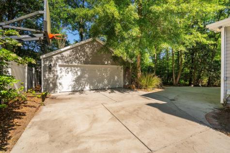1631 Bee Balm Road Johns Island SC 29455