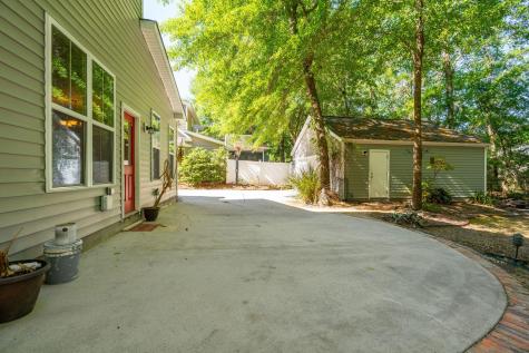 1631 Bee Balm Road Johns Island SC 29455