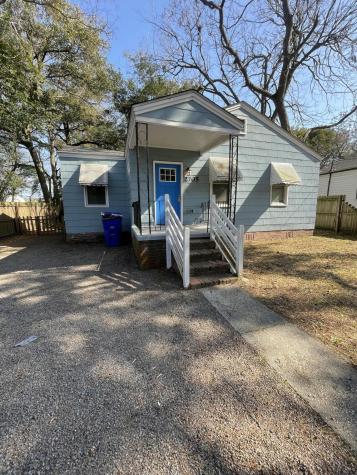 2705 W Surrey Drive North Charleston SC 29405