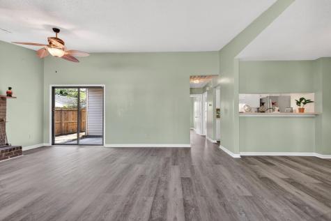 821 Winthrop Street Ladson SC 29456