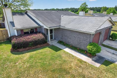 821 Winthrop Street Ladson SC 29456