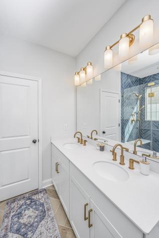 1073 Oak Bluff Avenue Charleston SC 29492