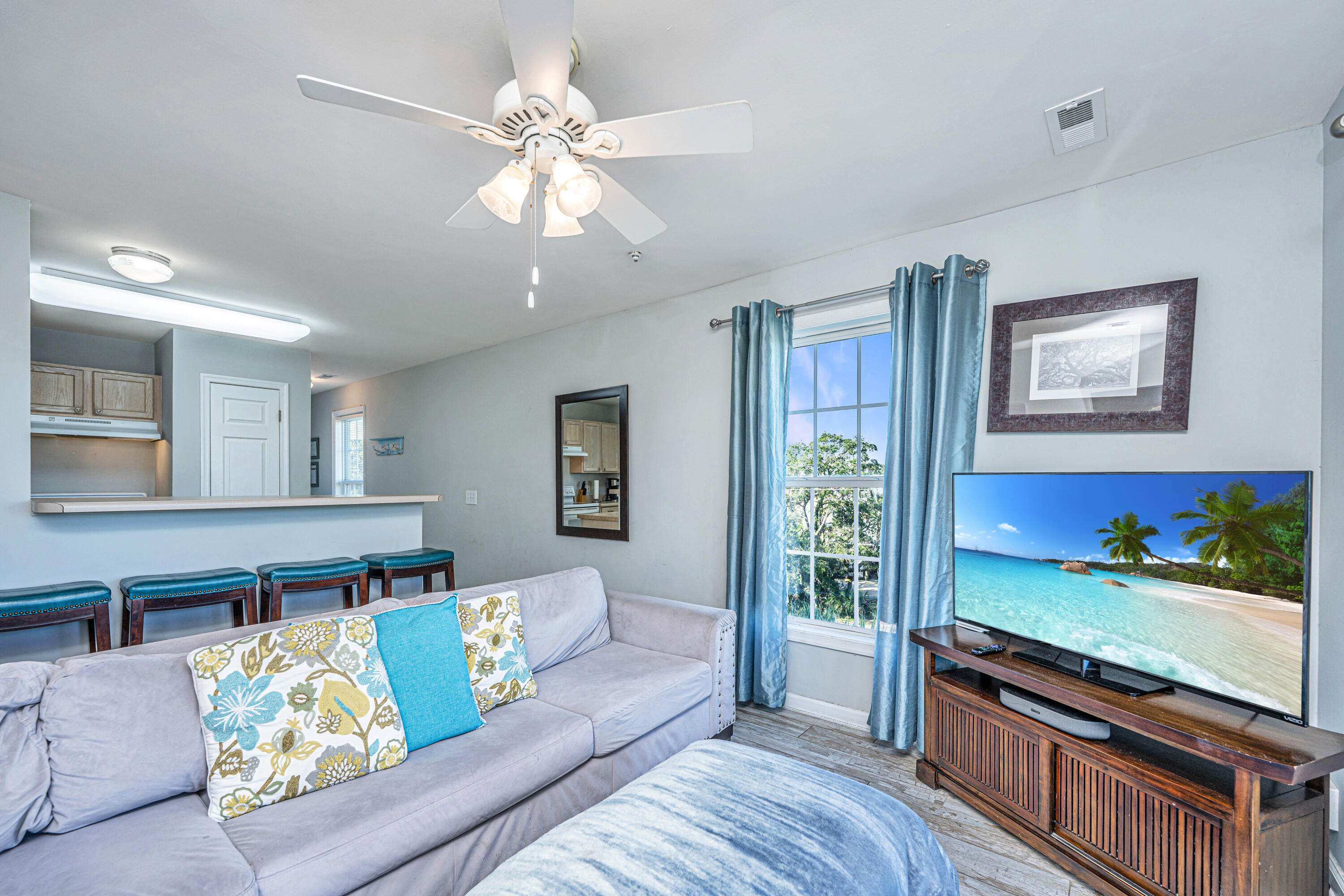 2262 Folly Road Charleston SC 29412