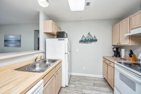 2262 Folly Road Charleston SC 29412