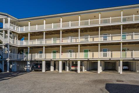 2262 Folly Road Charleston SC 29412