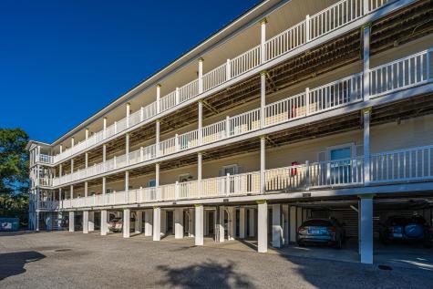 2262 Folly Road Charleston SC 29412