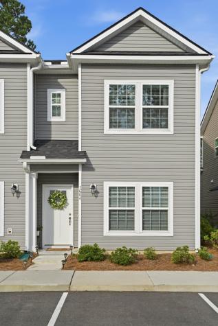 1604 Twin Rivers Drive Wando SC 29492