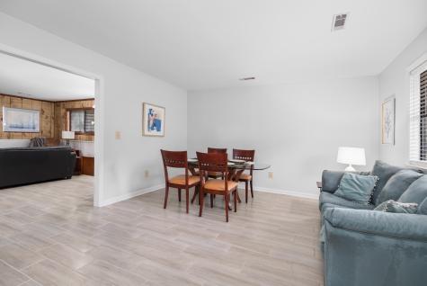 1815 Walsingham Way Charleston SC 29412