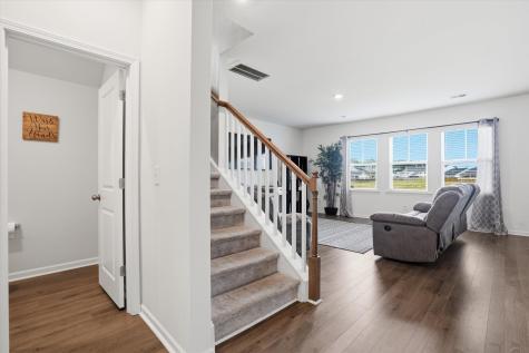 608 Macintyre Circle Summerville SC 29486