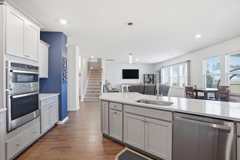 608 Macintyre Circle Summerville SC 29486