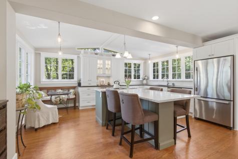 1120 Deleisseline Boulevard Mount Pleasant SC 29464