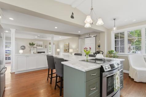 1120 Deleisseline Boulevard Mount Pleasant SC 29464