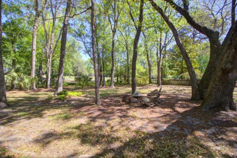 1120 Deleisseline Boulevard Mount Pleasant SC 29464