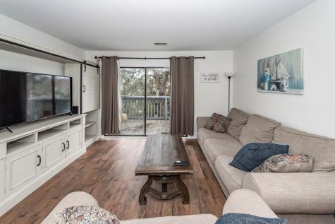 8483 Yadkin Circle North Charleston SC 29406