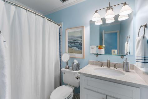 20 Charlestowne Court Charleston SC 29401