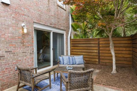 20 Charlestowne Court Charleston SC 29401
