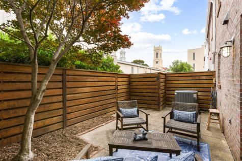 20 Charlestowne Court Charleston SC 29401