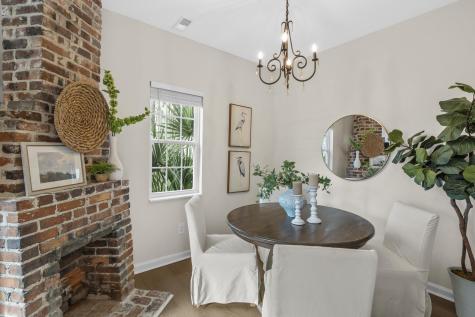 16 Strawberry Lane Charleston SC 29403